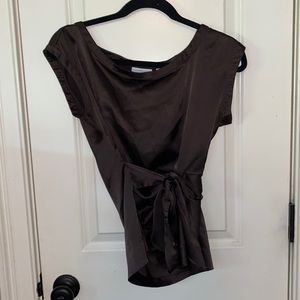 New York & Company Brown short sleeved shirt in a size xs.